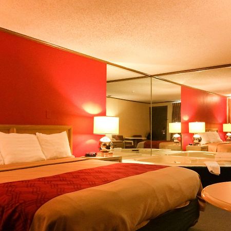 Econo Lodge Norwalk Kültér fotó