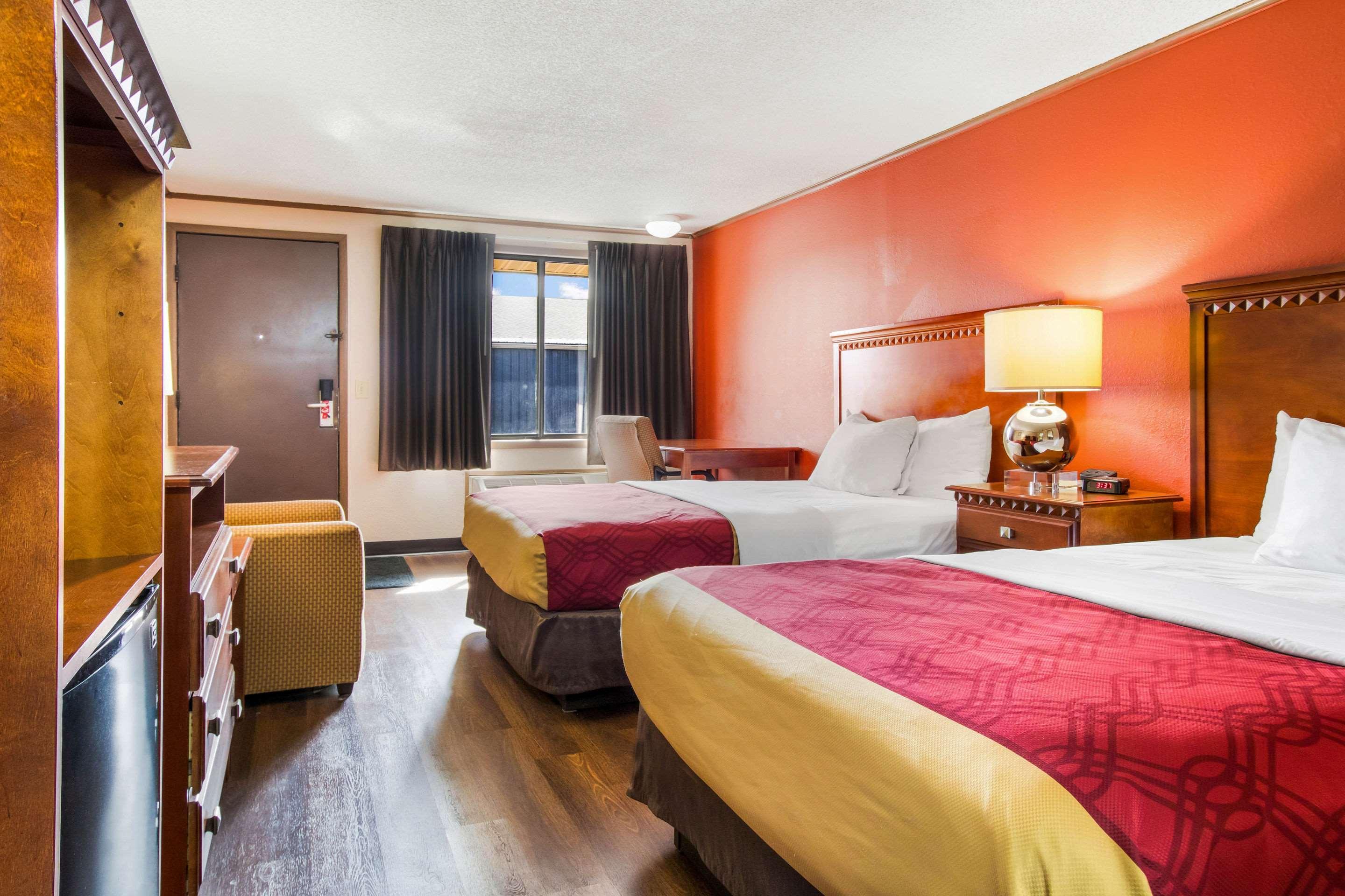 Econo Lodge Norwalk Kültér fotó