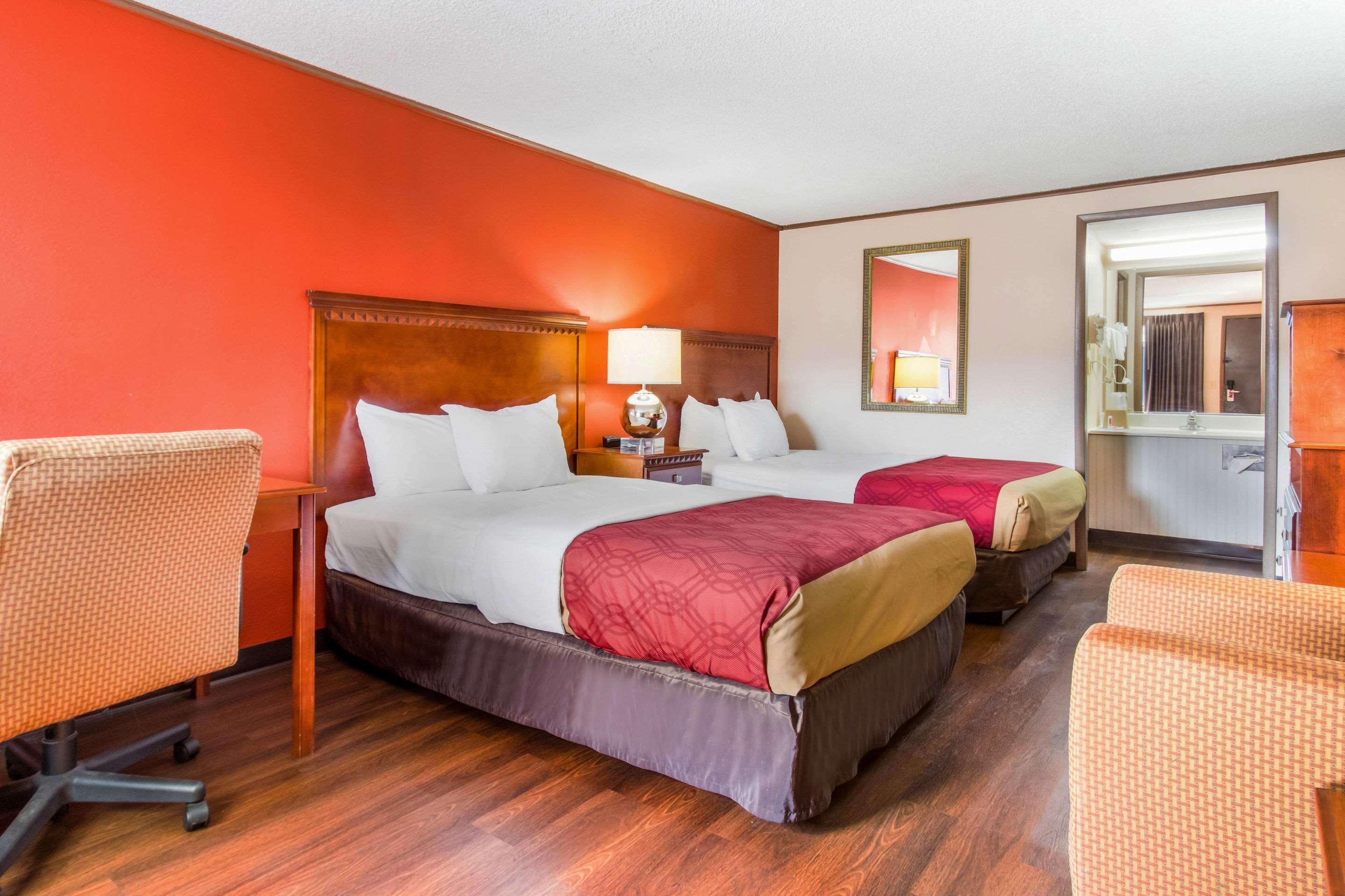 Econo Lodge Norwalk Kültér fotó