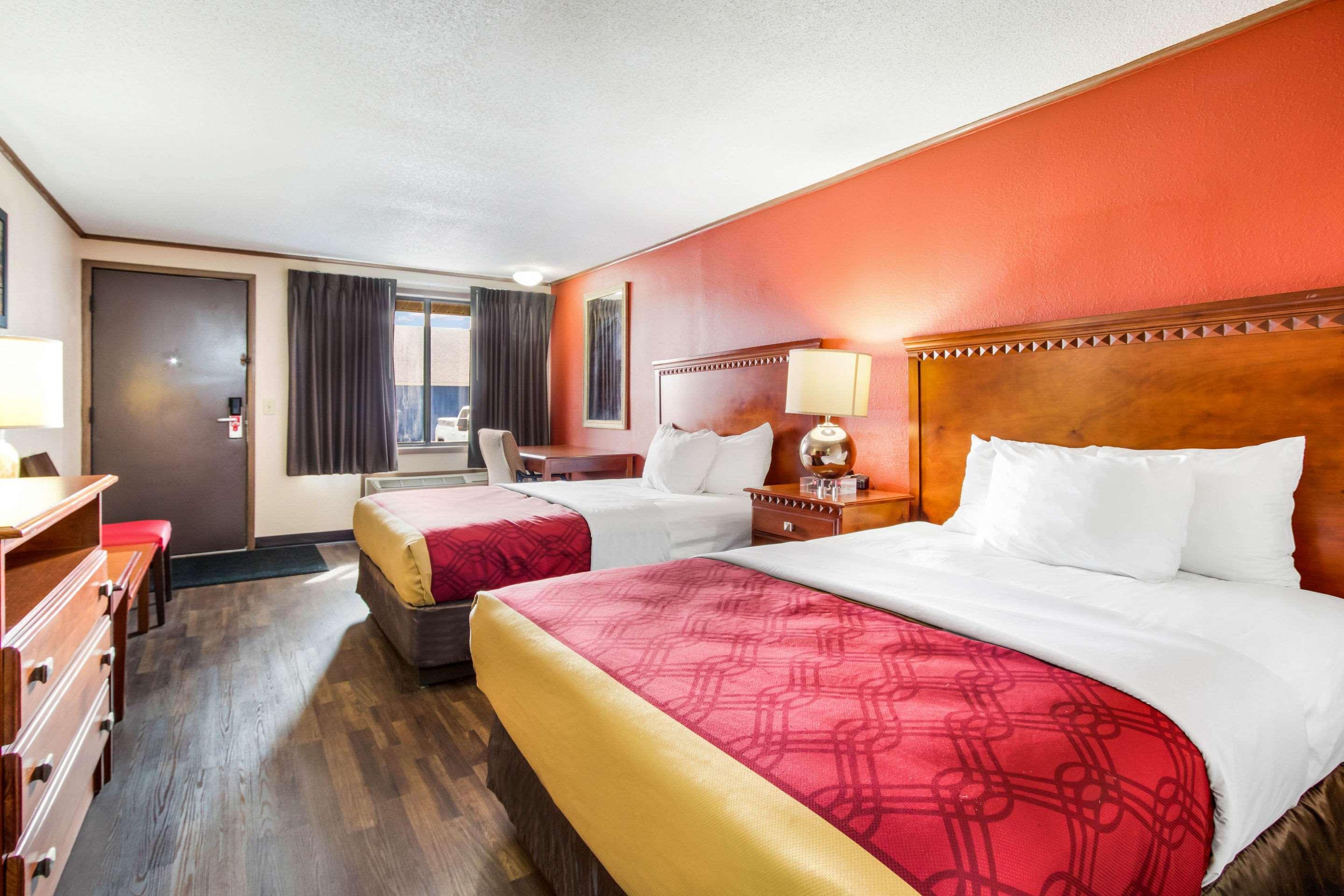 Econo Lodge Norwalk Kültér fotó