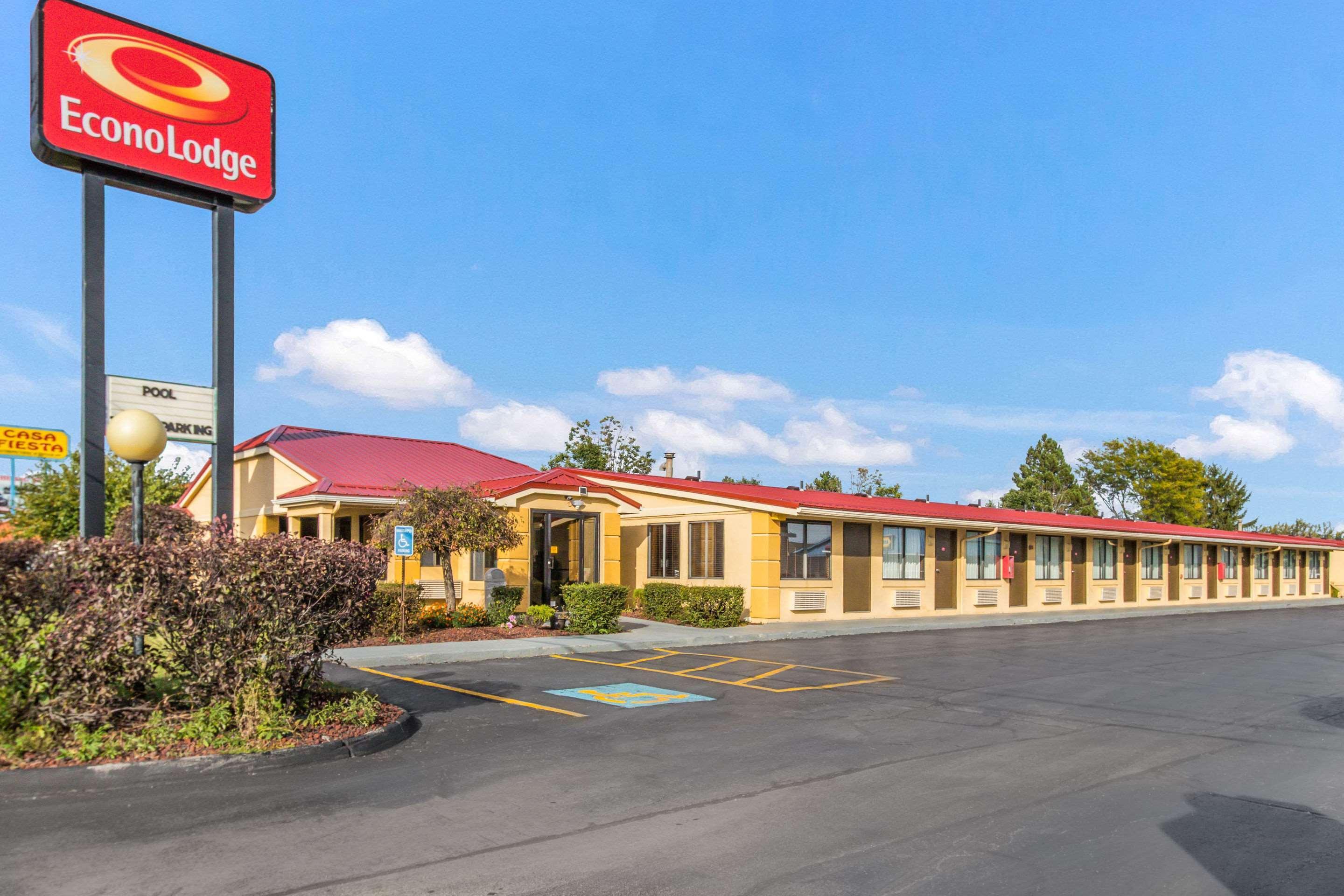 Econo Lodge Norwalk Kültér fotó