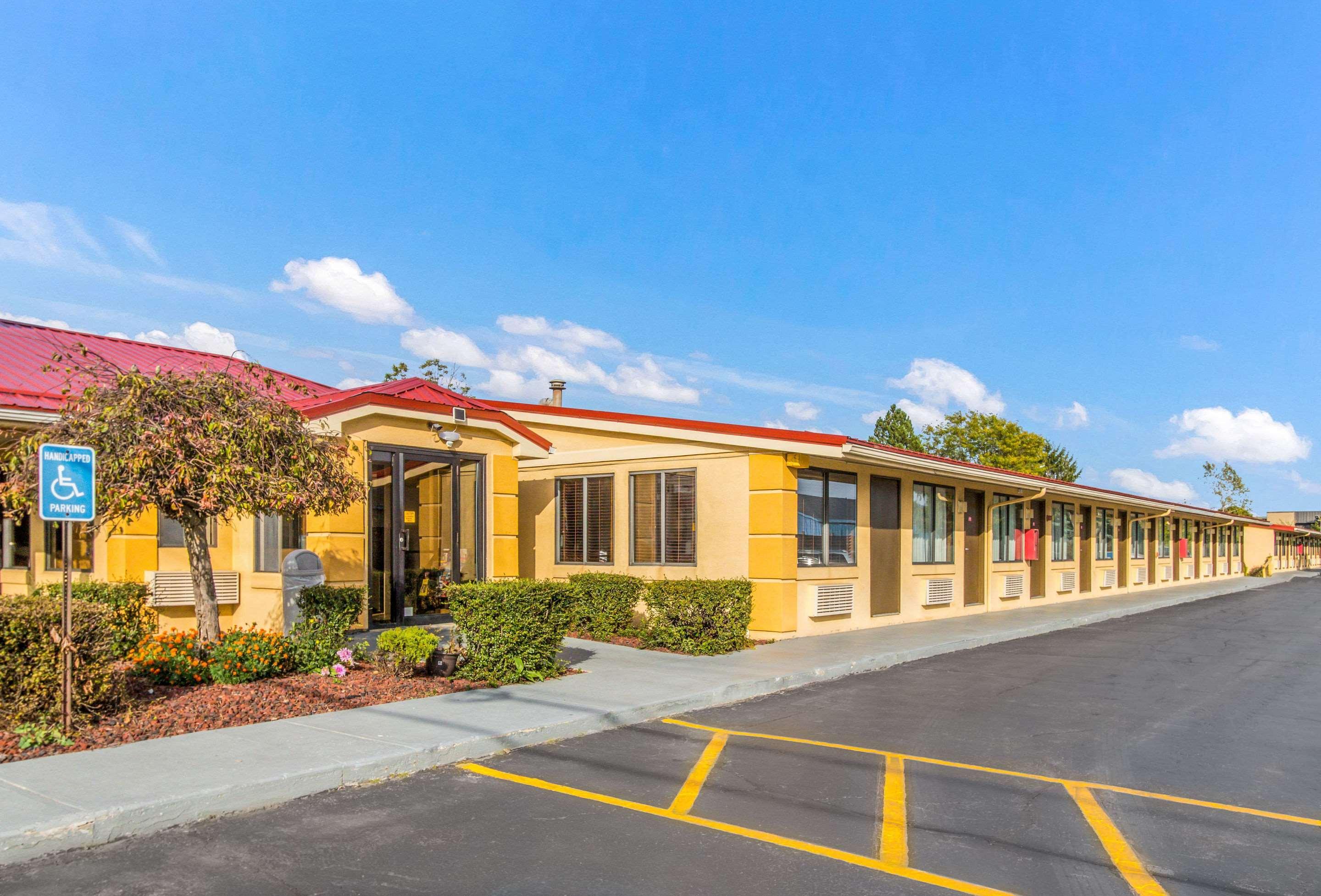 Econo Lodge Norwalk Kültér fotó