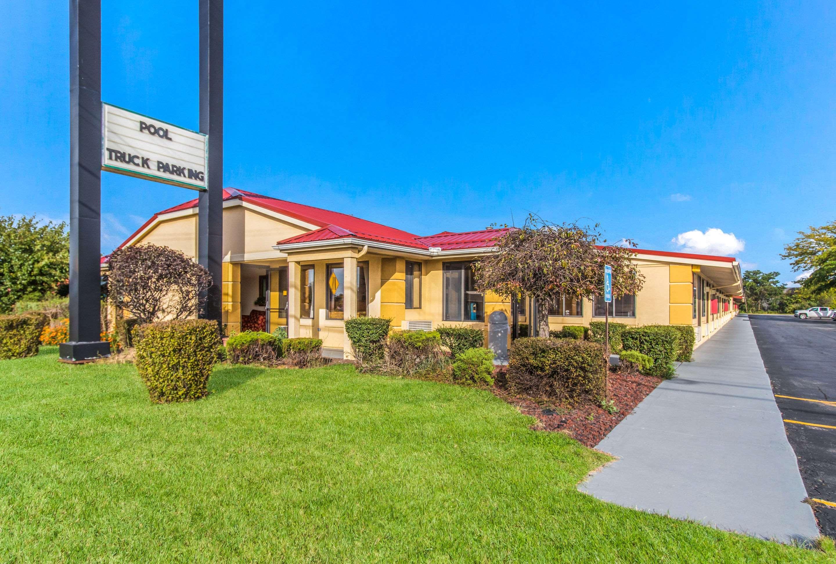 Econo Lodge Norwalk Kültér fotó