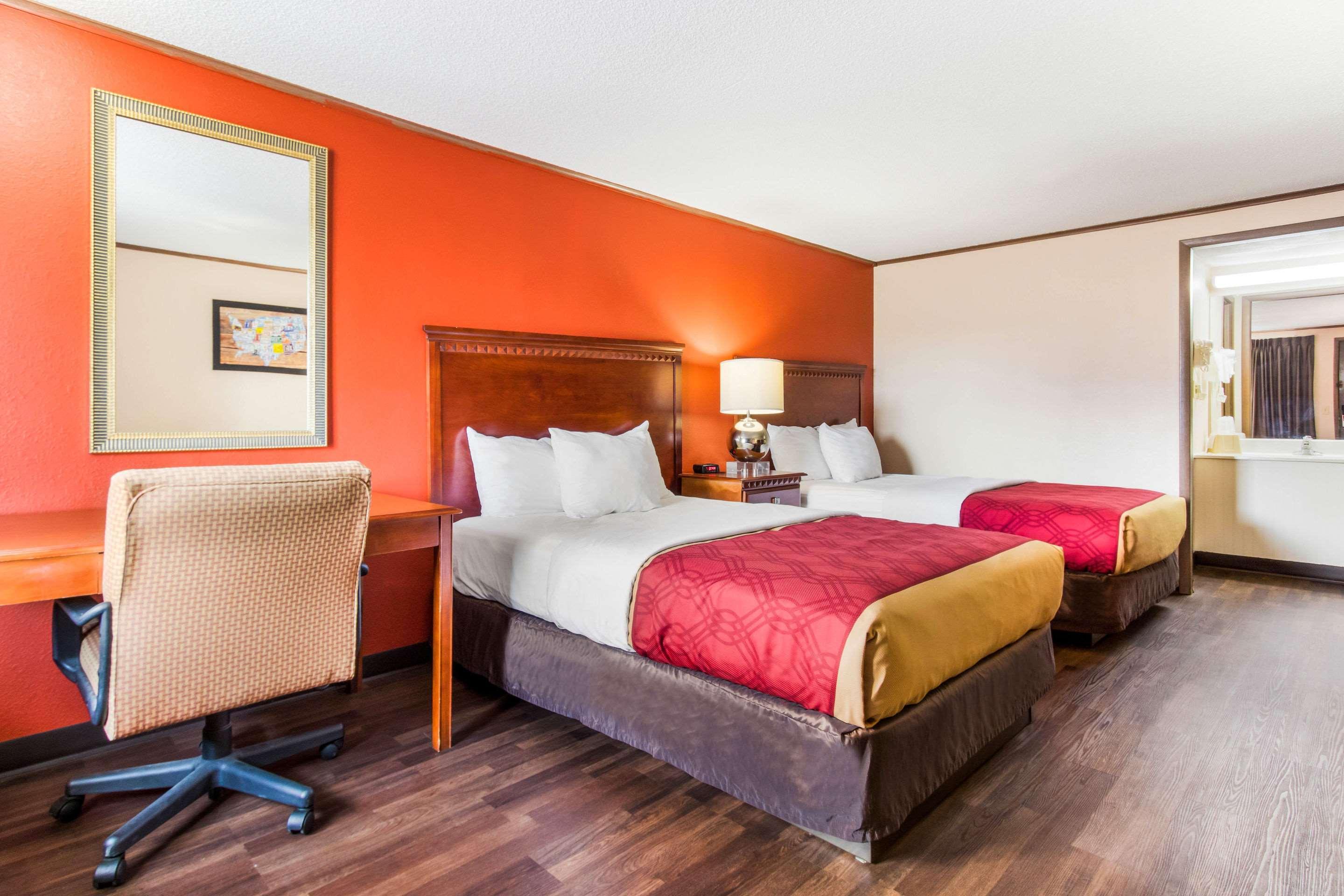 Econo Lodge Norwalk Kültér fotó