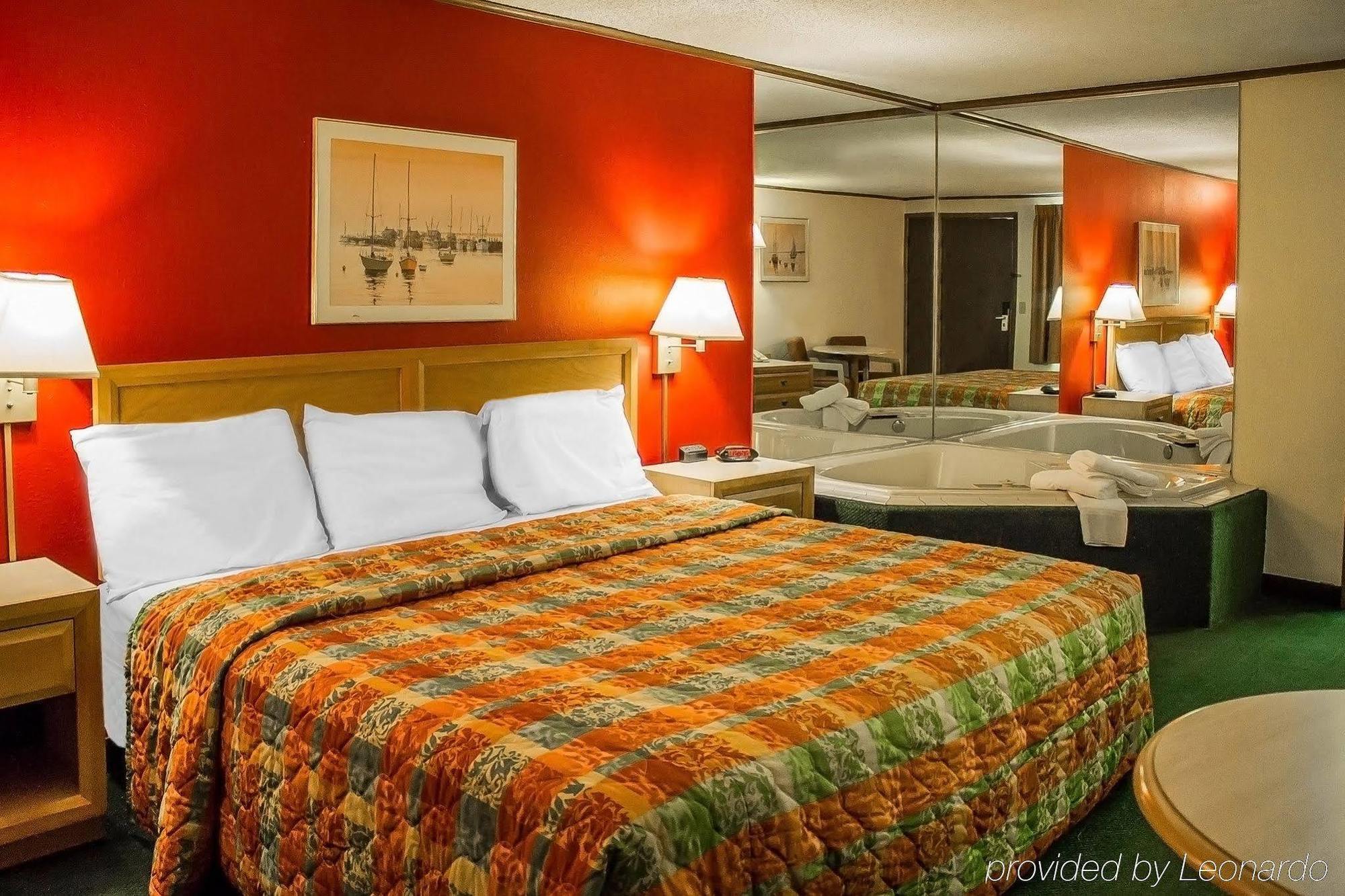 Econo Lodge Norwalk Kültér fotó