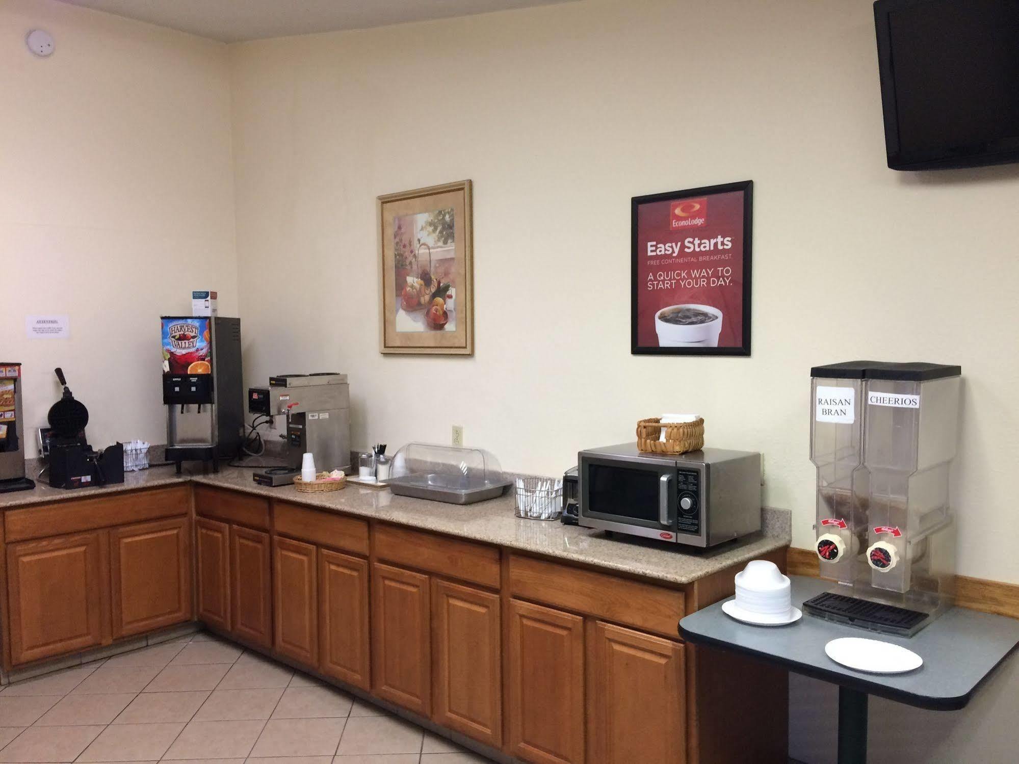 Econo Lodge Norwalk Kültér fotó