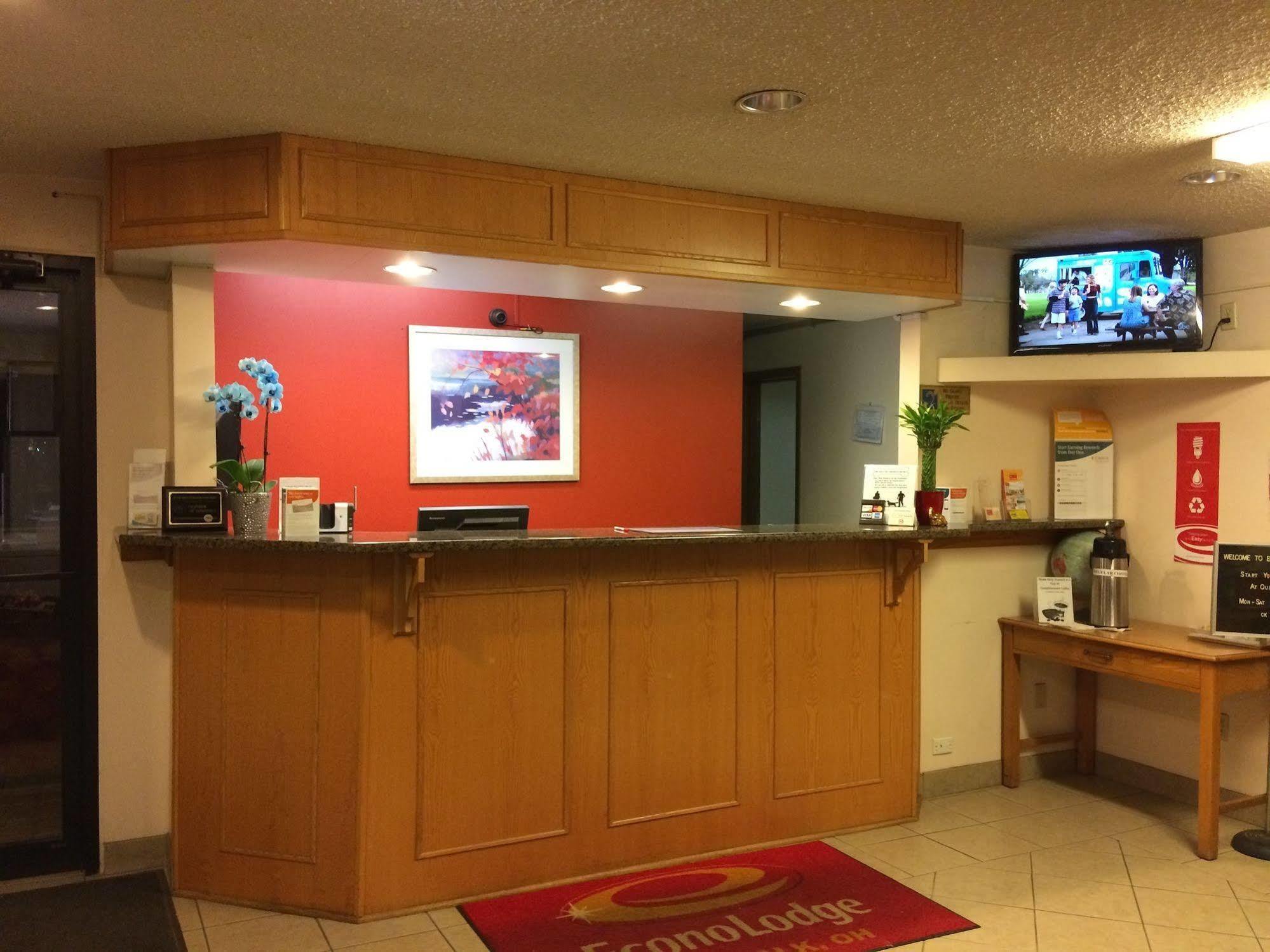 Econo Lodge Norwalk Kültér fotó