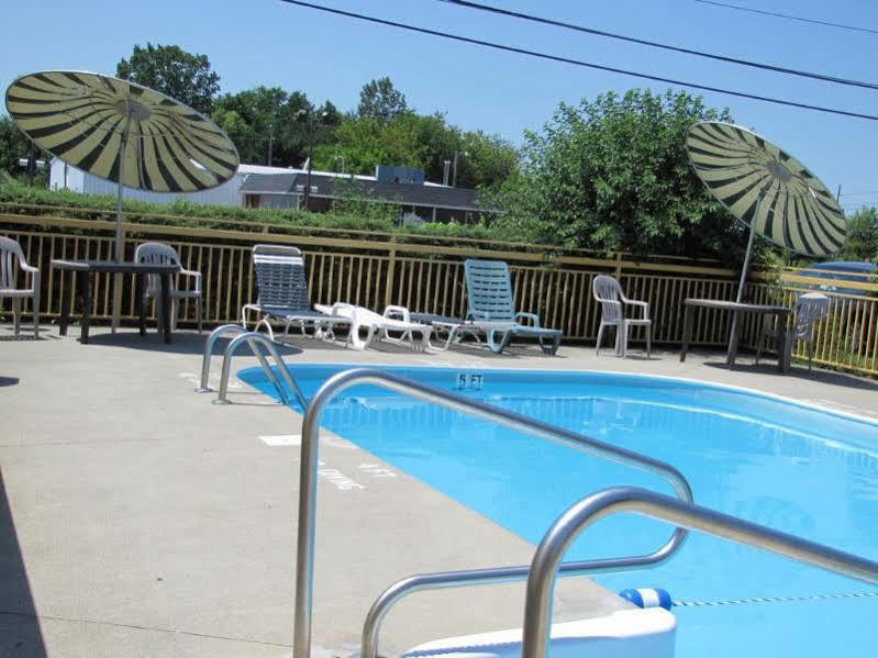 Econo Lodge Norwalk Kültér fotó