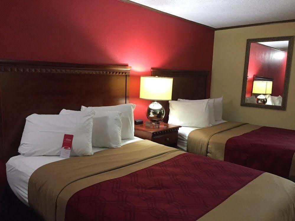 Econo Lodge Norwalk Kültér fotó